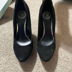 Jessica Simpson suede black platforms heels